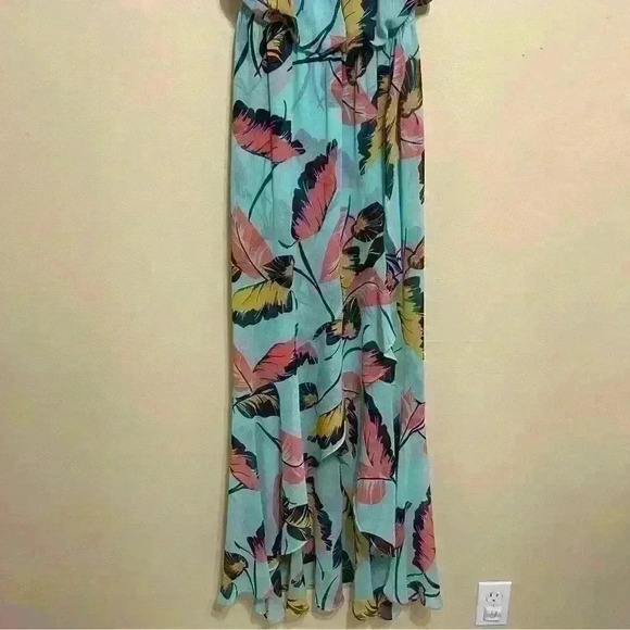 EXPRESS Mint Green Leaf Print Ruffle Off the Shoulder Hi Lo Maxi Dress Size XS - Picture 5 of 10